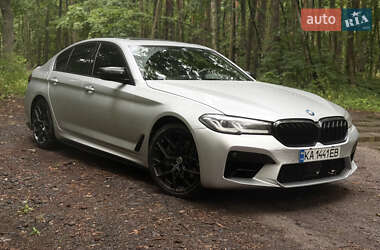 BMW 5 Series  2019