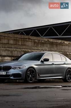 BMW 5 Series  2019