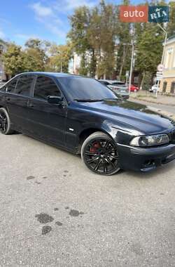 BMW 5 Series  2002