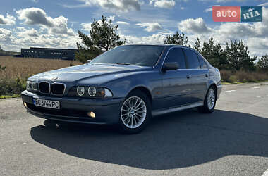 BMW 5 Series  2002