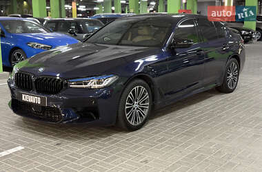 BMW 5 Series  2017