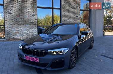 BMW 5 Series  2019