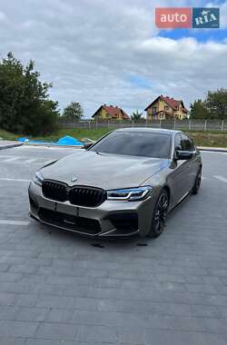 BMW 5 Series  2017