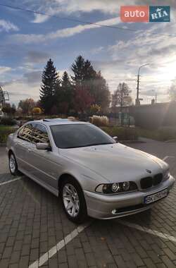 BMW 5 Series  2003