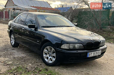 BMW 5 Series  2001
