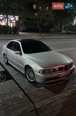 BMW 5 Series  2001