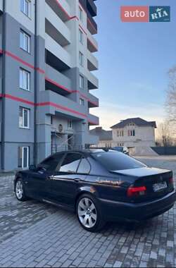 BMW 5 Series  2001