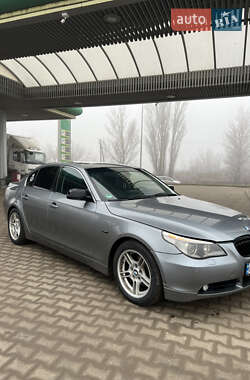 BMW 5 Series  2004