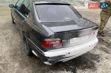 BMW 5 Series  2001