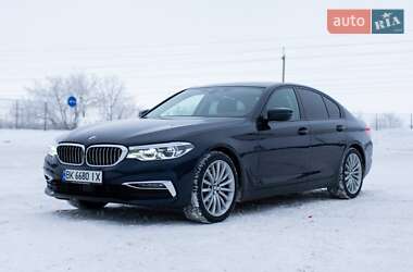 BMW 5 Series  2019