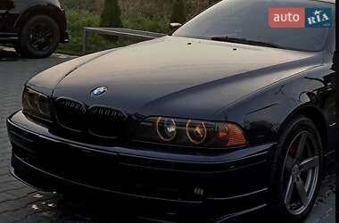 BMW 5 Series  2001