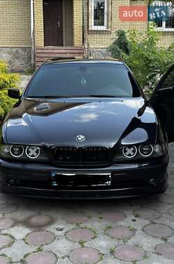 BMW 5 Series  2000