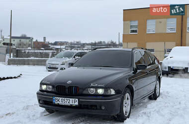 BMW 5 Series  2001