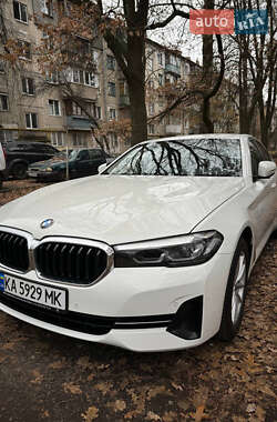 BMW 5 Series  2022