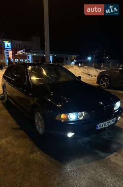 BMW 5 Series  2001