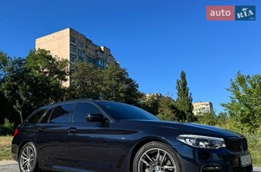 BMW 5 Series  2019