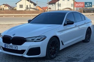 BMW 5 Series  2019