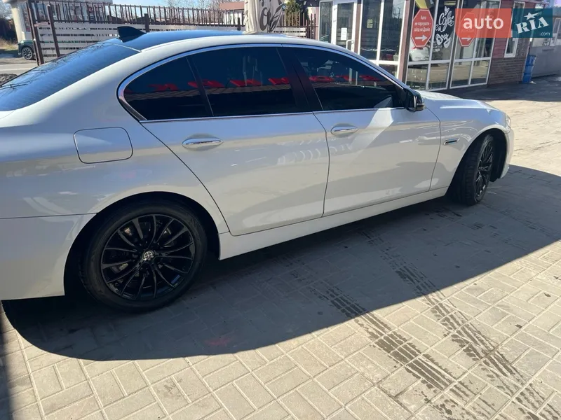 BMW 5 Series 2016