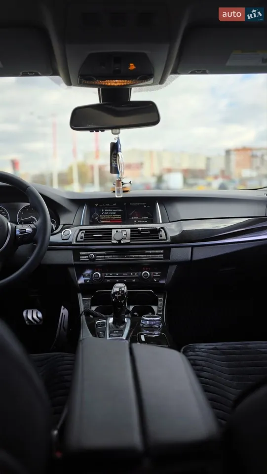 2015 BMW 5er - мініатюра 2