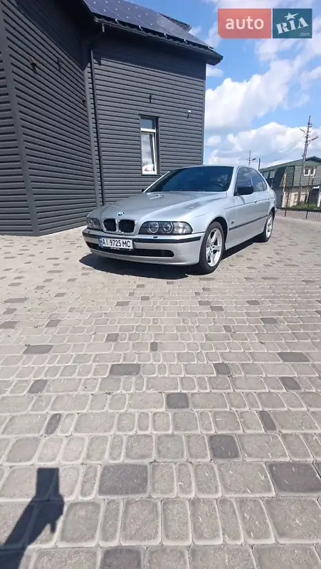 BMW 5 Series 2000