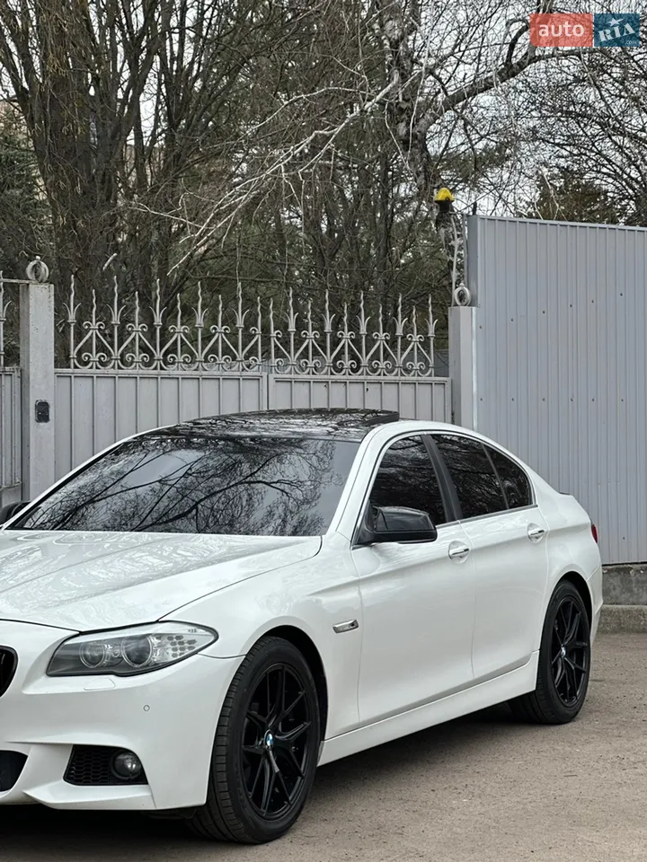2010 BMW 5er - мініатюра 4