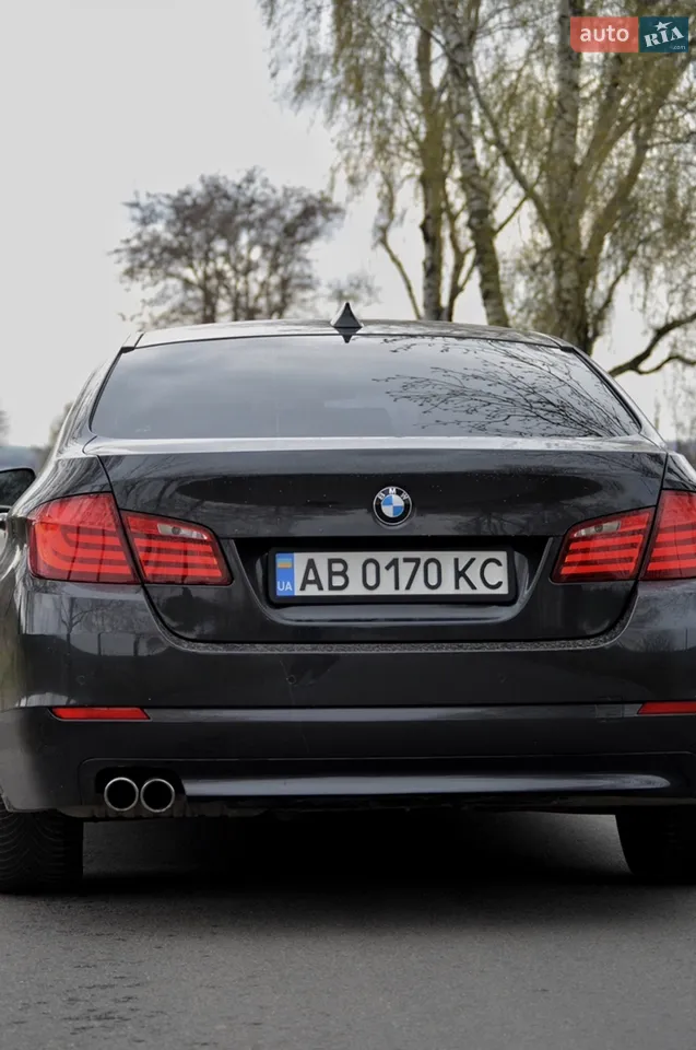 2011 BMW 5er - мініатюра 2