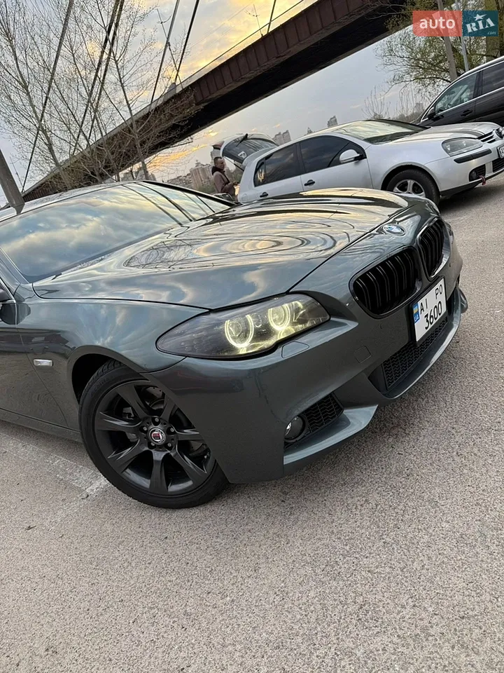 2012 BMW 5er - мініатюра 2