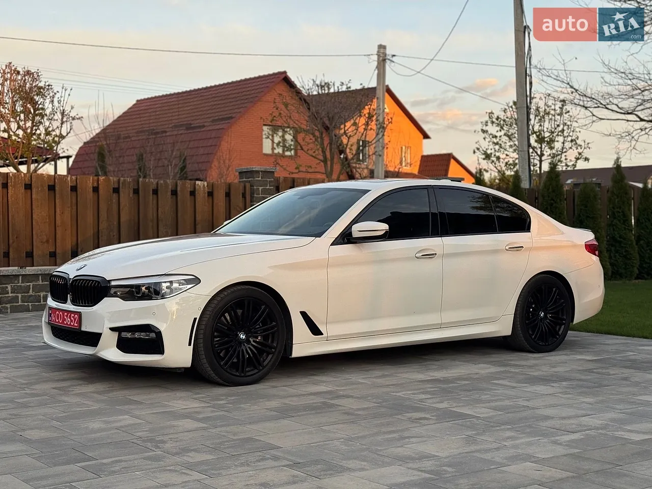 2017 BMW 5er - мініатюра 2