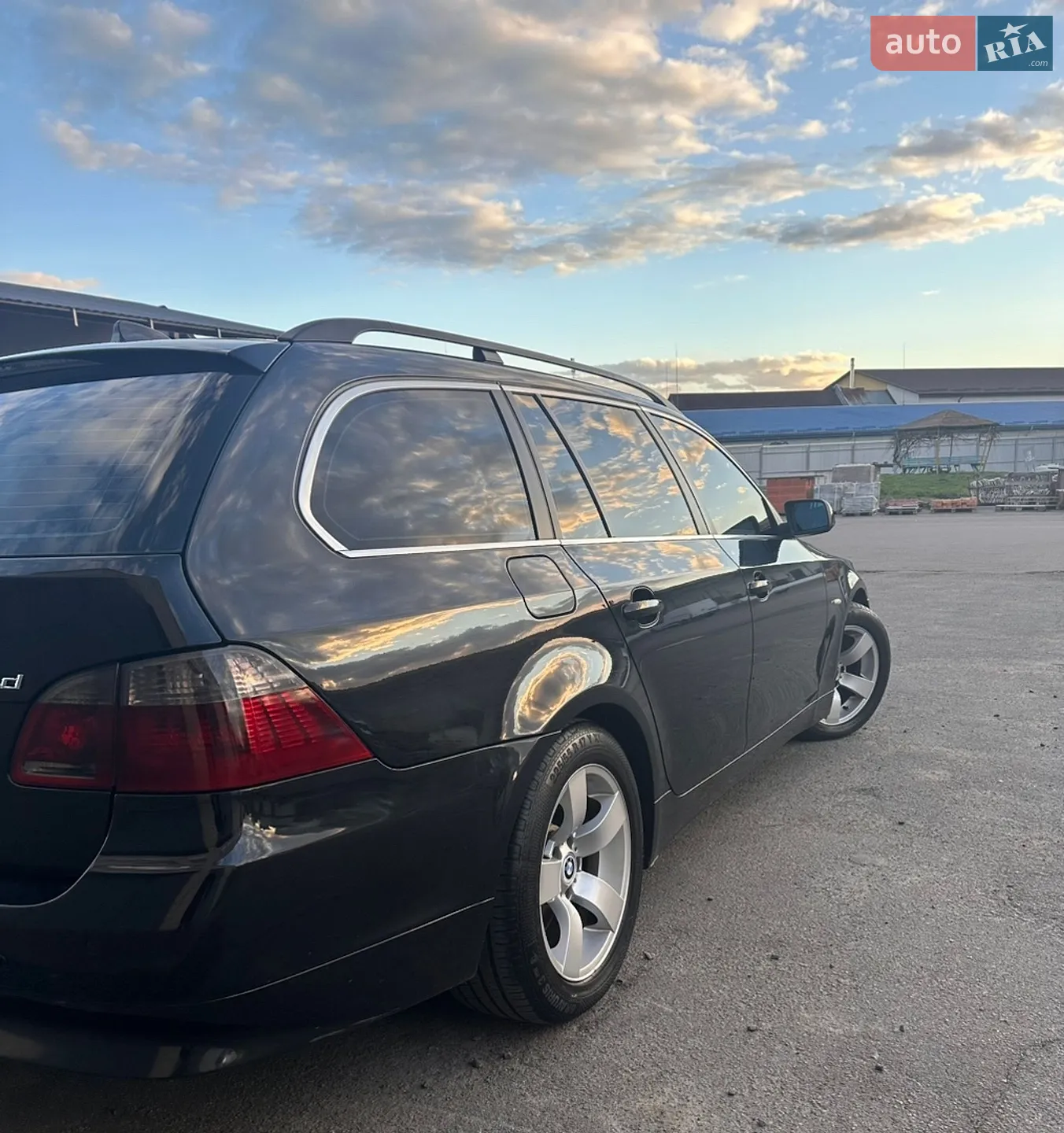 Bmw 520 2006 VIN WBANJ31060CP85588 фото оголошення 2 з 22