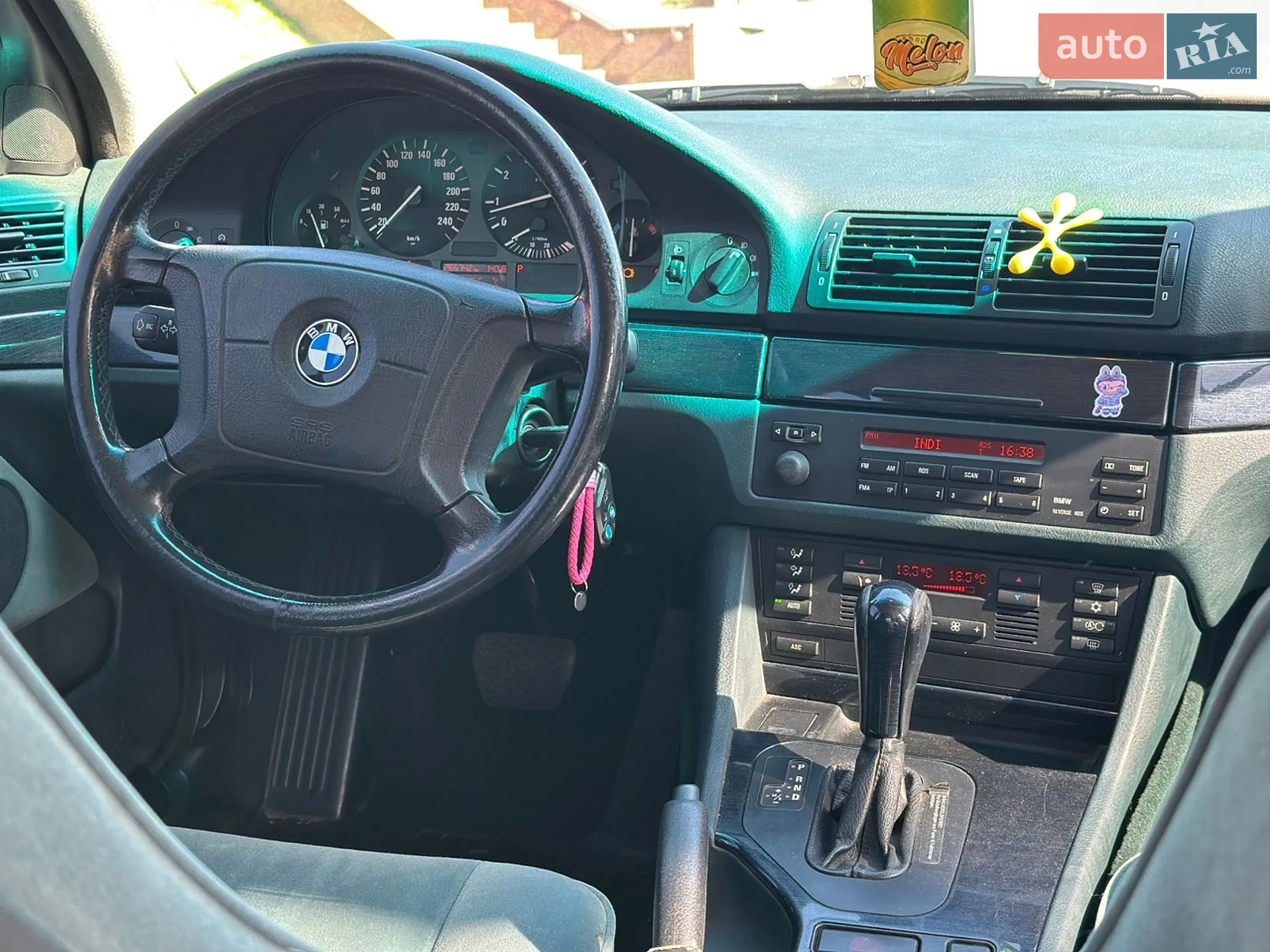 BMW 5 Series 1997 VIN WBADD21010BH64637 фото оголошення 25 з 32