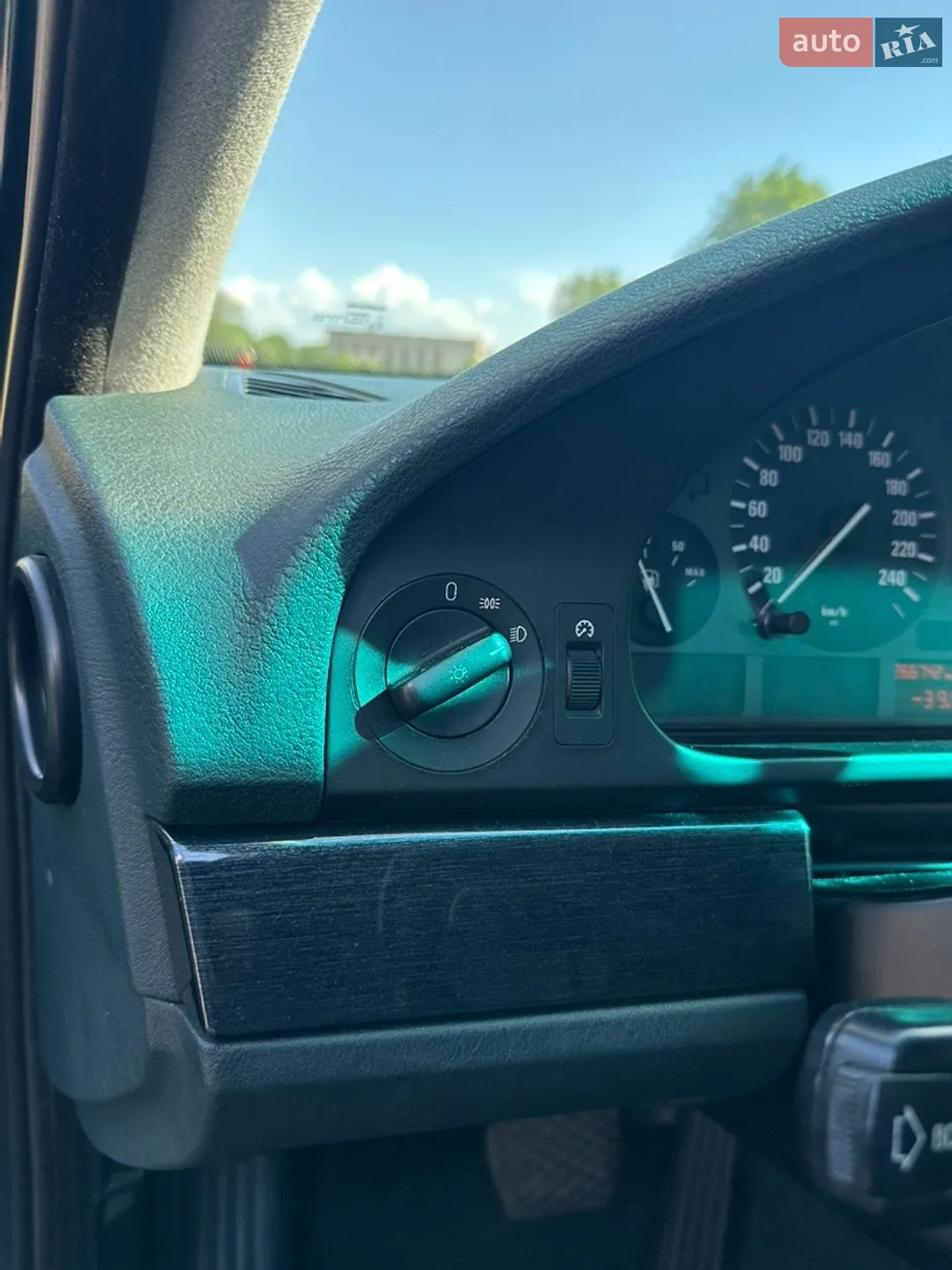 BMW 5 Series 1997 VIN WBADD21010BH64637 фото оголошення 30 з 32