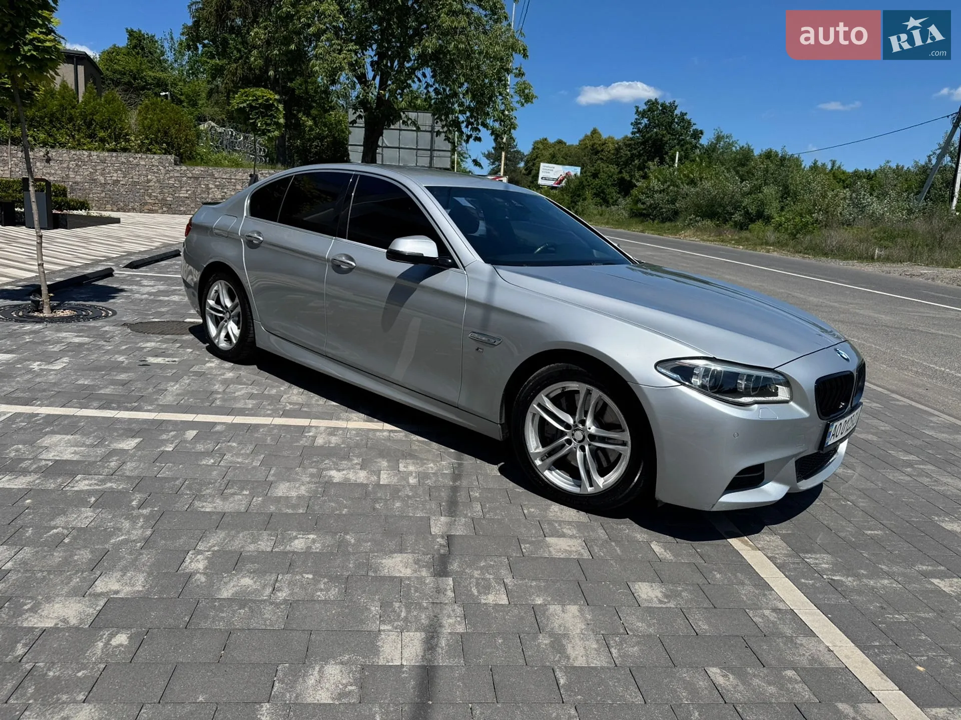 BMW 5 Series 2016 VIN WBA5D31070GV84119 фото оголошення 3 з 17