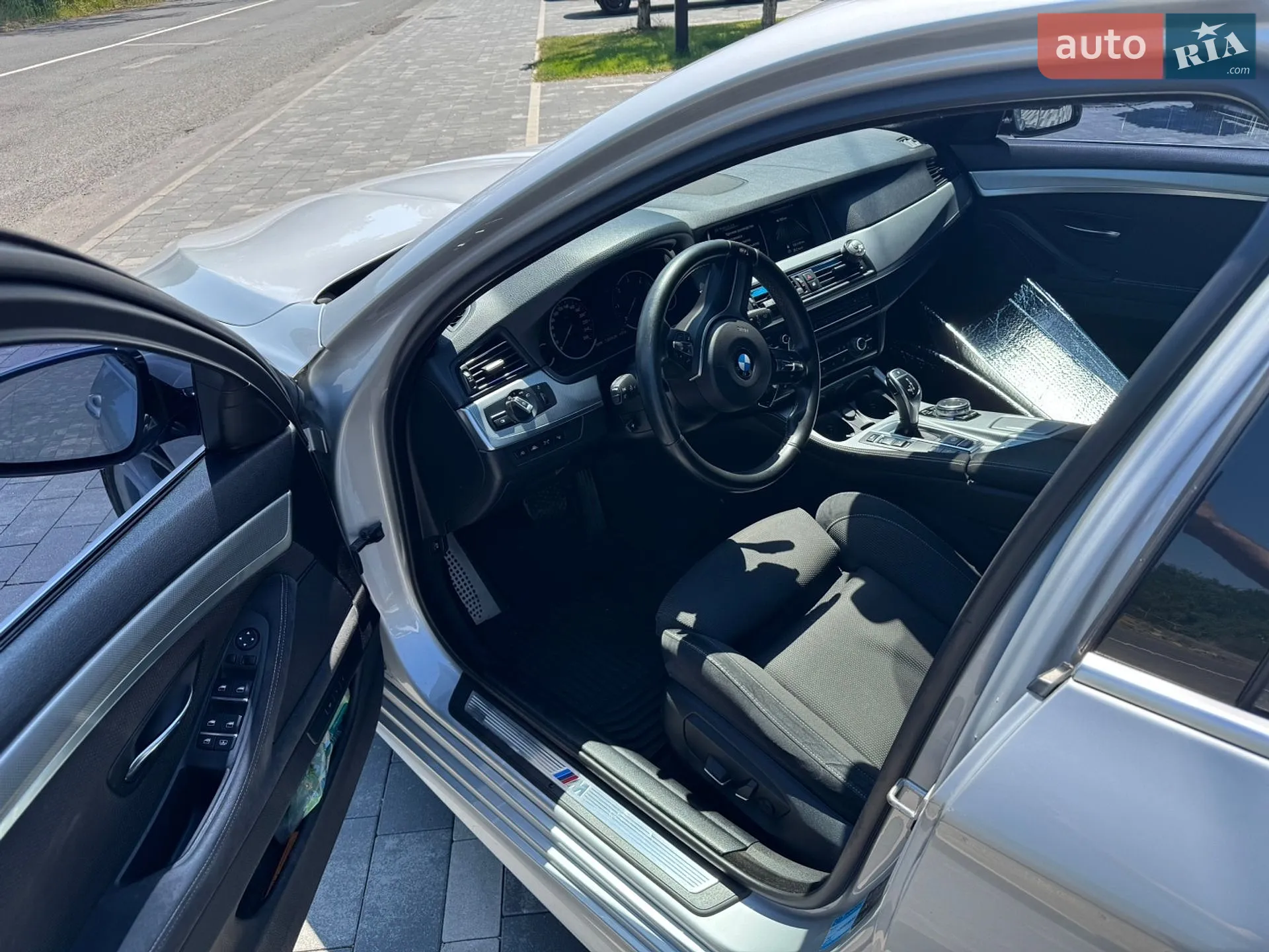 BMW 5 Series 2016 VIN WBA5D31070GV84119 фото оголошення 9 з 17