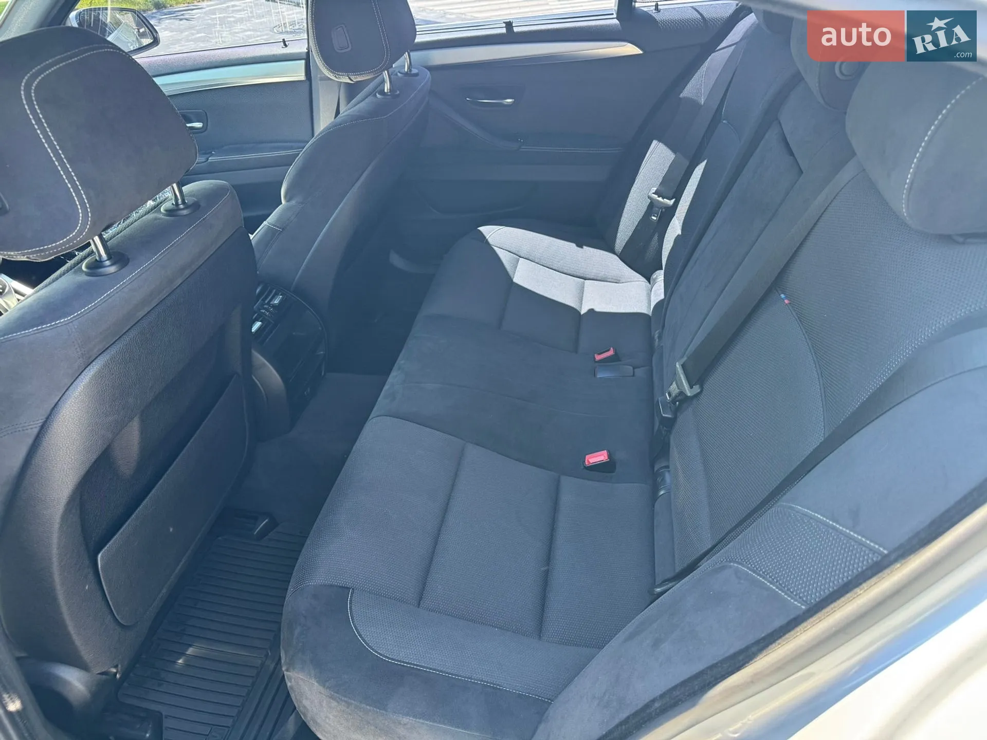 BMW 5 Series 2016 VIN WBA5D31070GV84119 фото оголошення 12 з 17