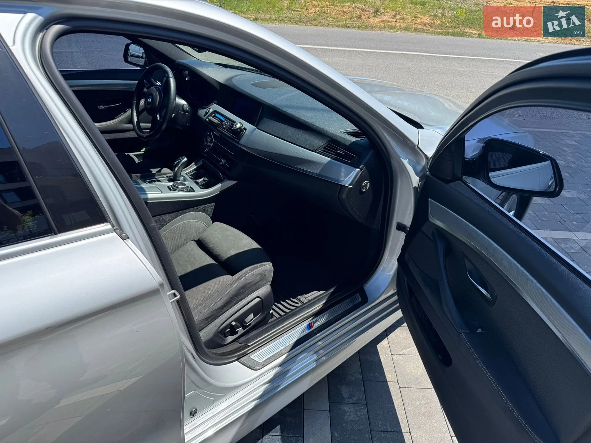 BMW 5 Series 2016 VIN WBA5D31070GV84119 фото оголошення 15 з 17
