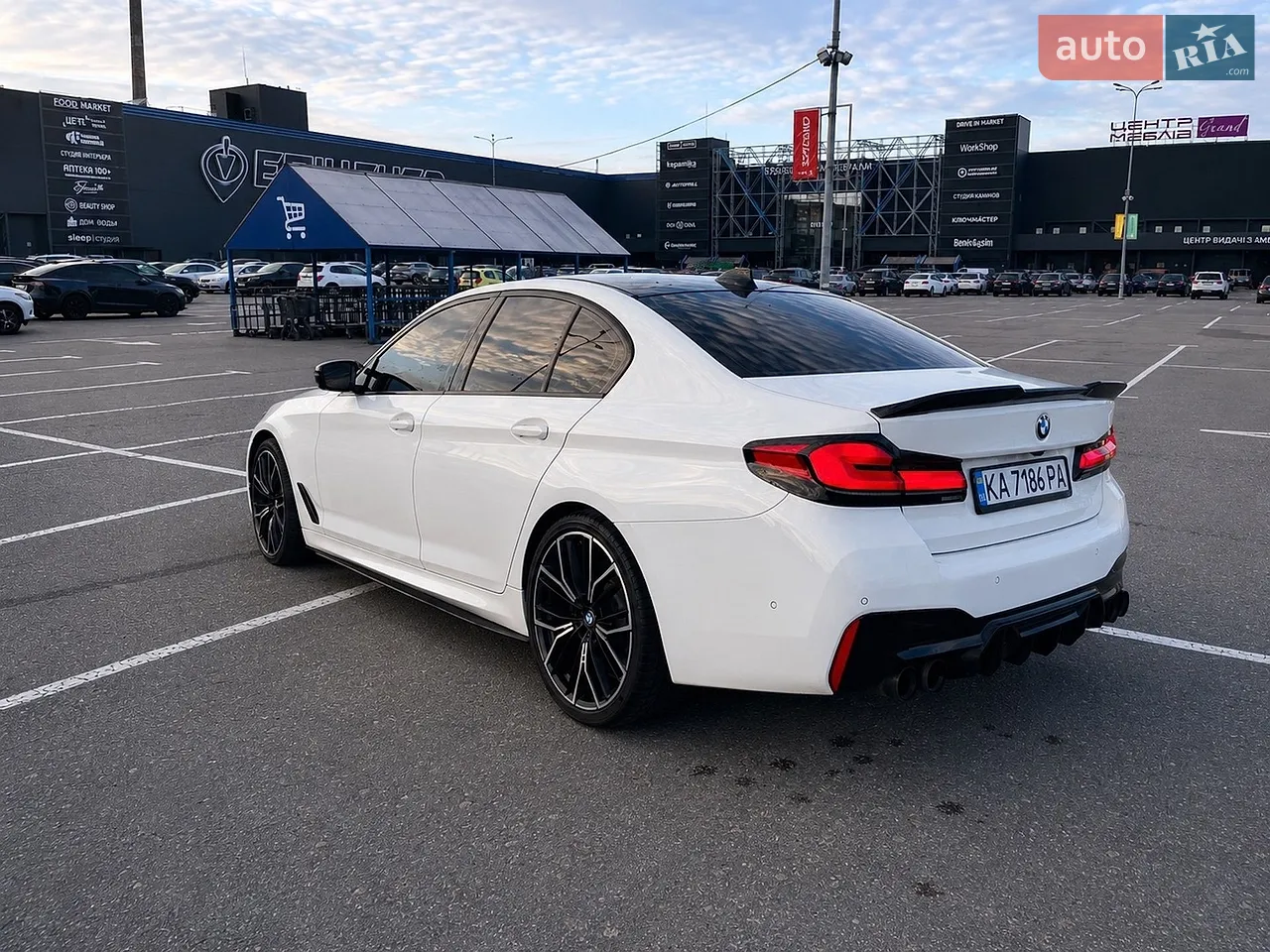 2020 BMW 5er - мініатюра 3