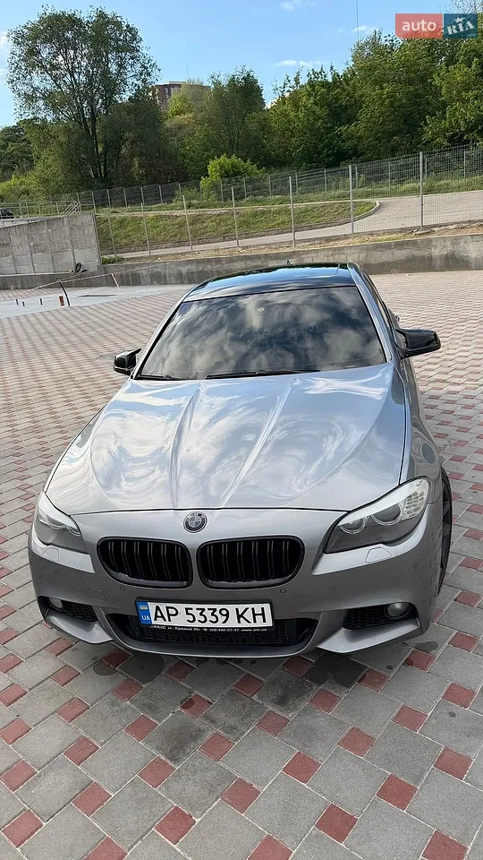 2010 BMW 5er - мініатюра 2