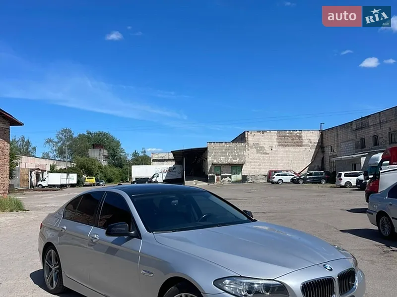 BMW 5 Series 2011