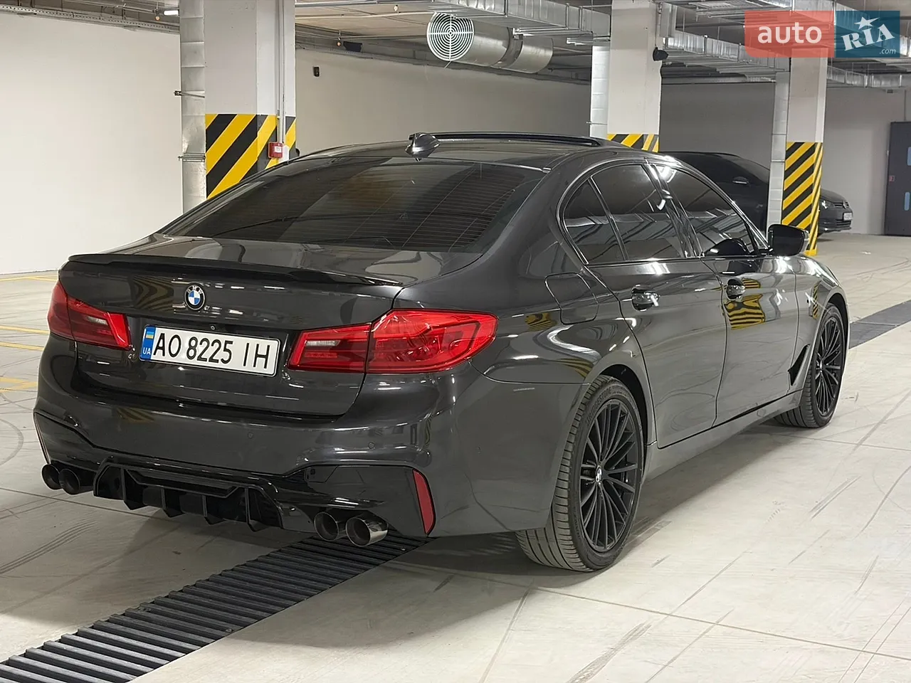 2017 BMW 5er - мініатюра 2