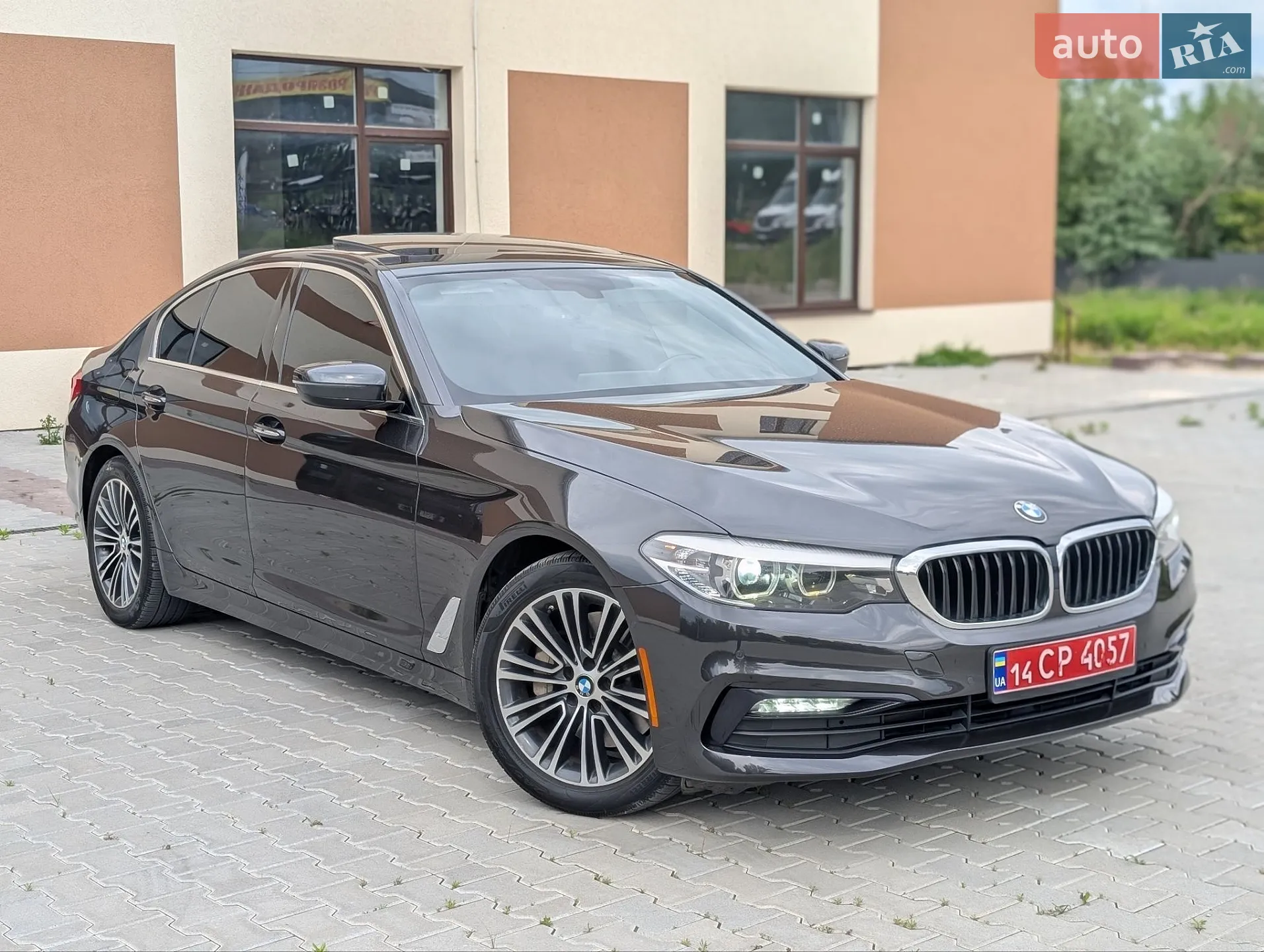 BMW 5 Series 2017 VIN WBAJA5C35HG894016 фото оголошення 5 з 68