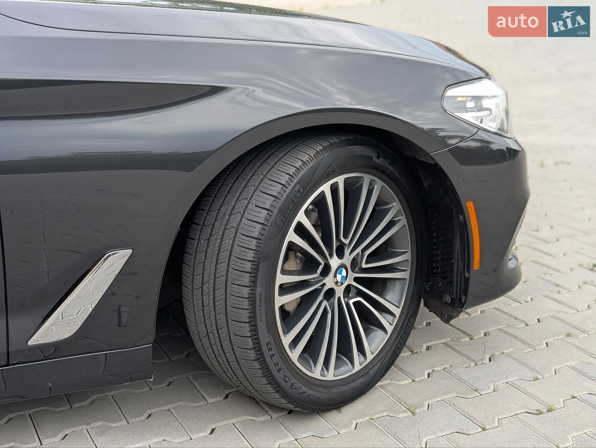 BMW 5 Series 2017 VIN WBAJA5C35HG894016 фото оголошення 6 з 68
