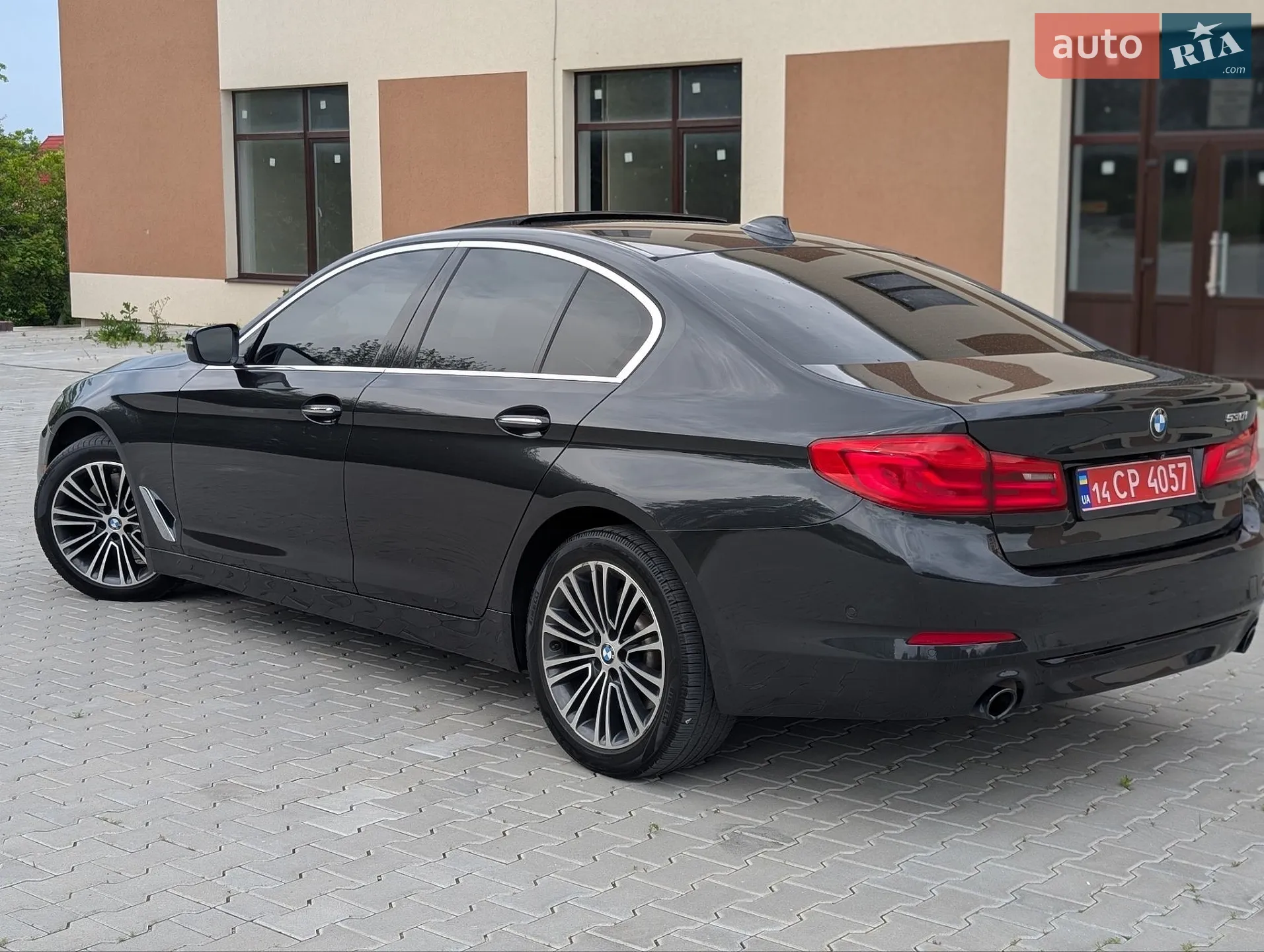 BMW 5 Series 2017 VIN WBAJA5C35HG894016 фото оголошення 20 з 68