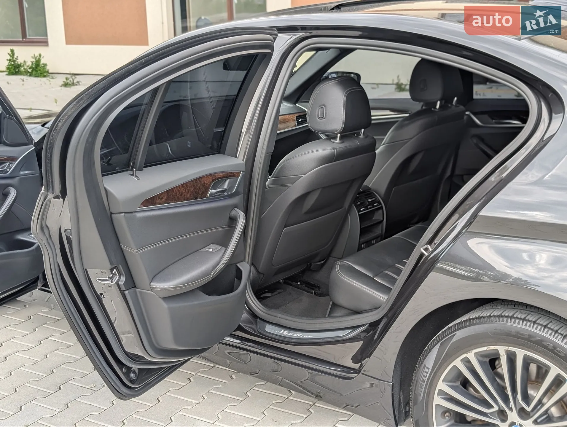 BMW 5 Series 2017 VIN WBAJA5C35HG894016 фото оголошення 29 з 68