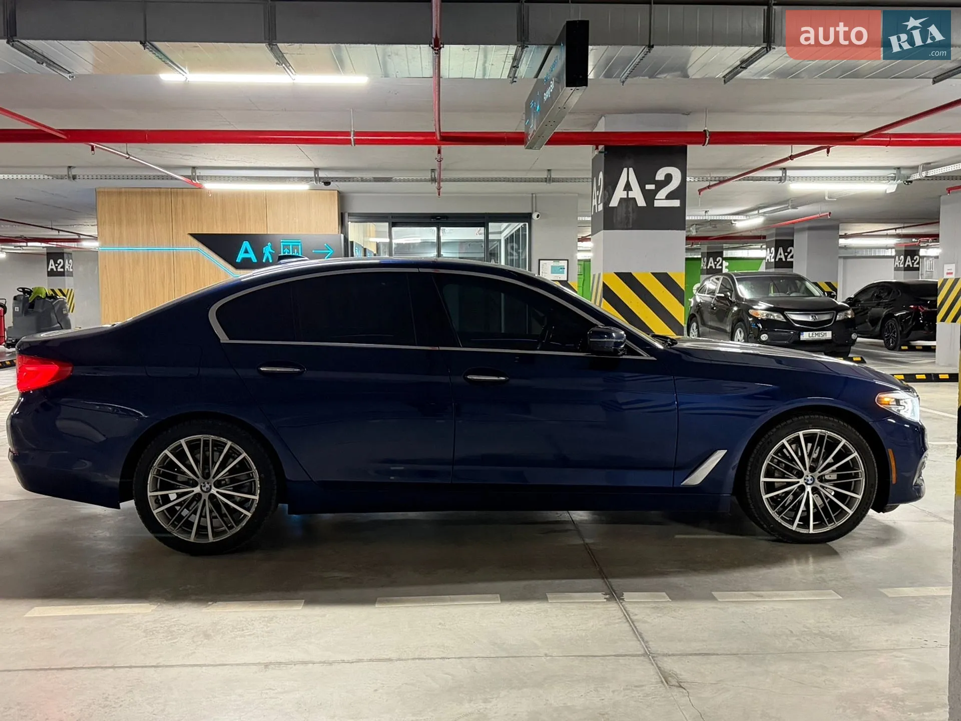BMW 5 Series 2017 VIN WBAJA7C38HG907241 фото оголошення 4 з 5