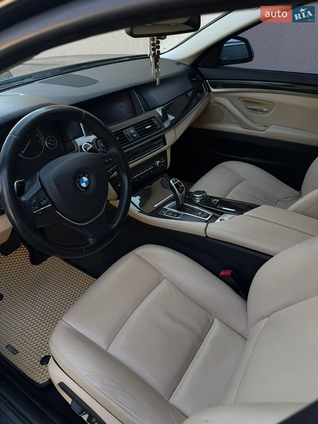 BMW 5 Series 2016 VIN WBA5A5C53GG353287 фото оголошення 4 з 9