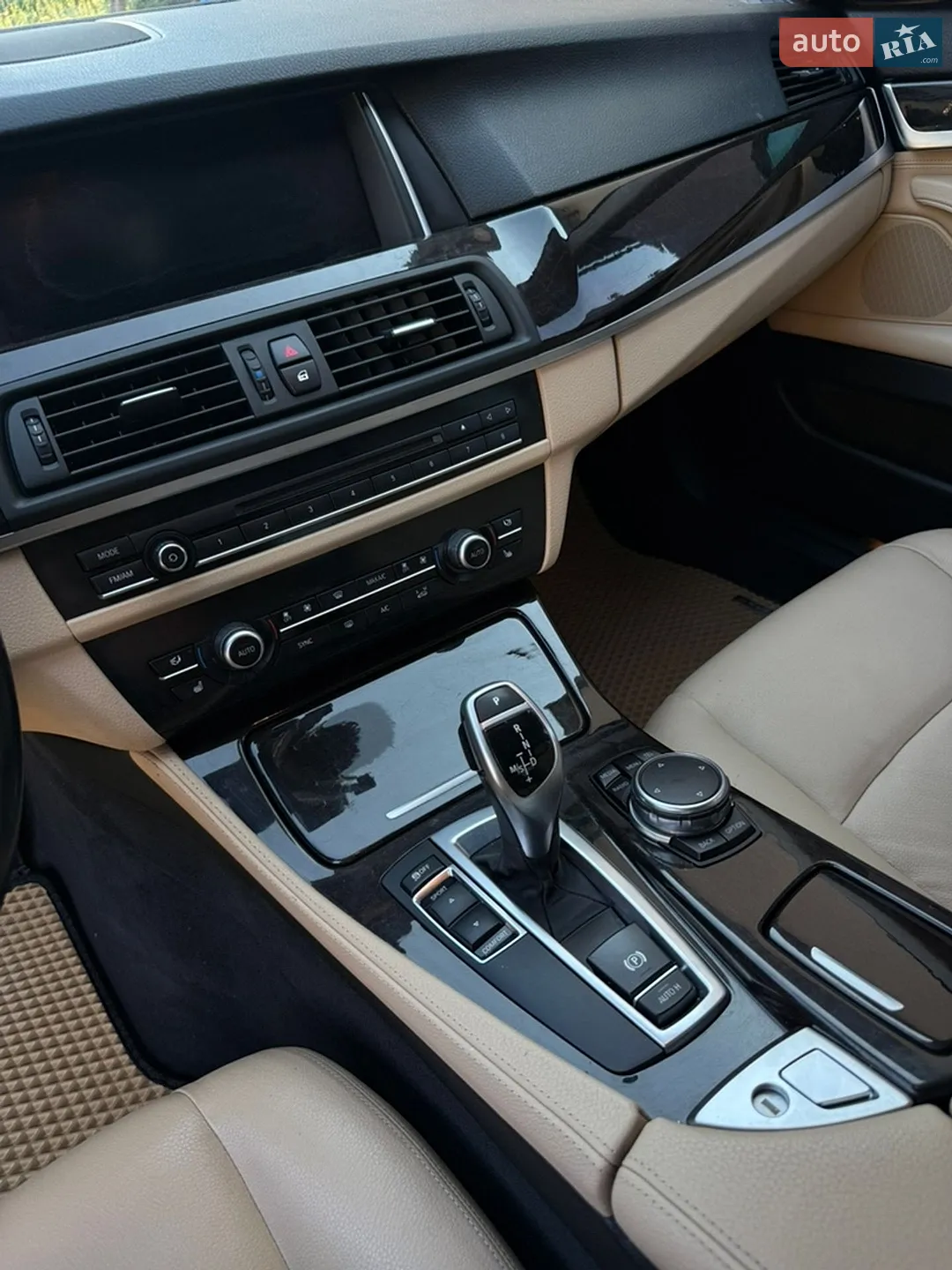 BMW 5 Series 2016 VIN WBA5A5C53GG353287 фото оголошення 6 з 9