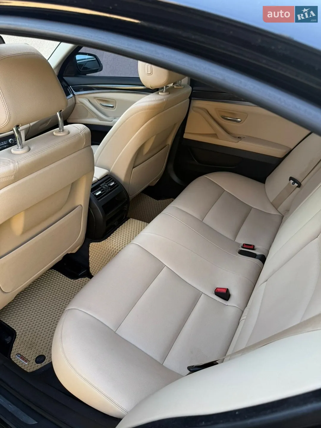 BMW 5 Series 2016 VIN WBA5A5C53GG353287 фото оголошення 8 з 9