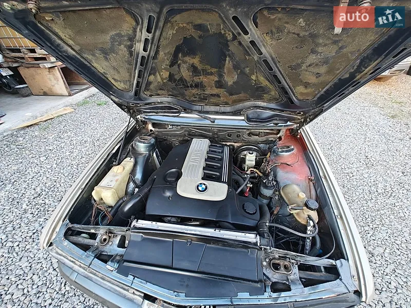 BMW 5 Series 1985