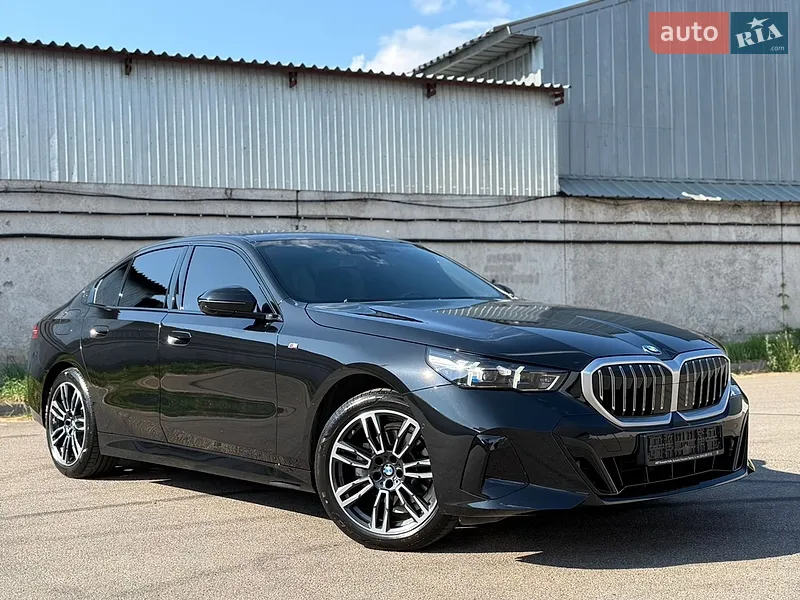BMW 5 Series 2023
