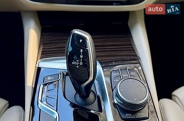 Седан BMW 5 Series 2017 в Львове фото 25 Седан BMW 5 Series 2017 в Львове